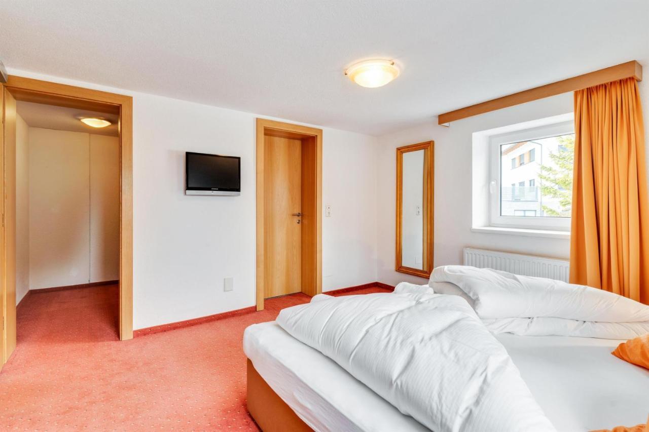 Chalet Martin Hotel Sankt Anton am Arlberg Exterior photo